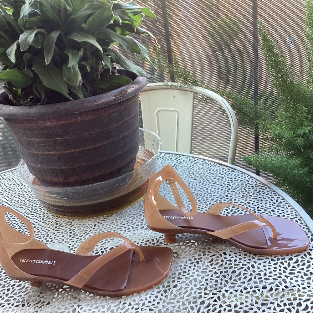 NWOT Jeffrey Campbell jellie toe post sandals - Picture 2 of 13